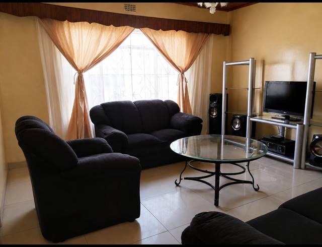 3 BEDROOM HOUSE FOR SALE IN SEBOKENG ZONE 13